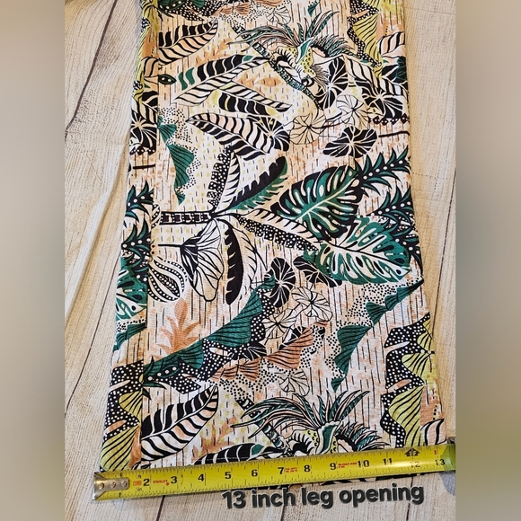 Tahari Size Large Linen Viscose Pull On Pant Wide Leg Tropical Leaf Resortwear - Picture 10 of 10